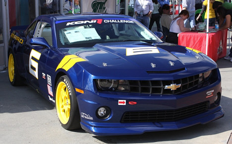 En Chevrolet Camaro udstillet på Daytona 2009. Bilen er, udover bemaling, magen til den Jan Magnussen skal køre på Daytona sidst i januar.